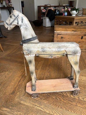 Hobbelpaard - Folk Art Antique Wooden Horse On Wheels -, Antiek en Kunst