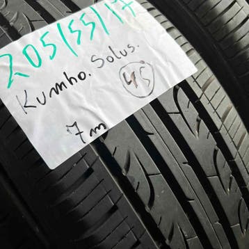 2 x Kumho Solus 205-55-17 4 Seizoenbanden 7mm, Gebruikt, 17 inch, All Season, Band(en)