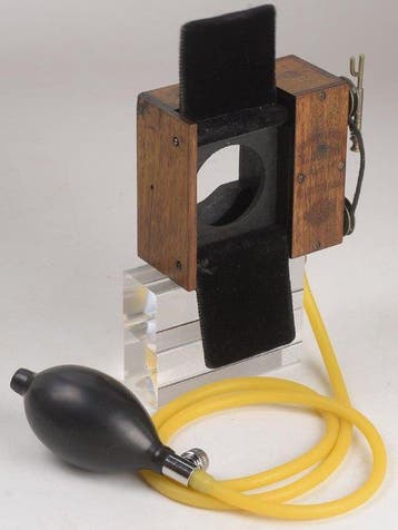 antique French pneumatic flap shutter, Guerry (Paris), Nieuw