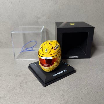 Ferrari - Lewis Hamilton - 2025 Season Livery Helmet - 2025, Nieuw
