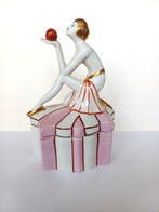 Beeldje - trinket box, lady dancer - Porselein