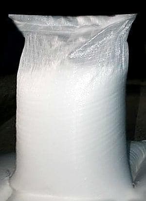 Vijverzout 25kg (Benodigdheden, Visziekten medicijn), Tuin en Terras, Vijver-toebehoren, Overige typen, Nieuw, Ophalen of Verzenden