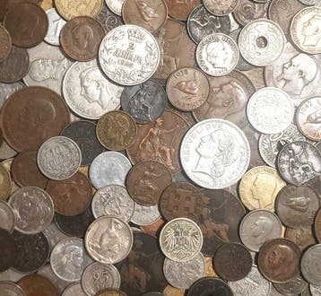 Wereld. 200+ Old Coins. | from 1800s to 1950s | (Zonder