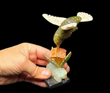 Semi-precious stone hummingbird figurine made in Peru -