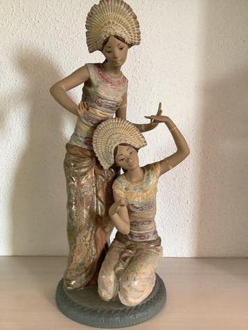 Lladró - Francisco Polope - Figuur - “Danzarinas de Bali”, Antiek en Kunst