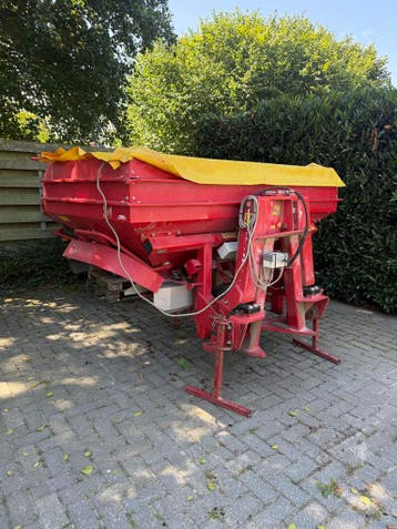 DEFECT Lely Centerliner kunstmeststrooier, Ophalen, Veehouderij, Gewasbescherming en Bemesting