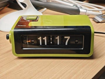 Klok - National - Plastic, Metaal - 1970-1980 - TG02 alarm, Antiek en Kunst