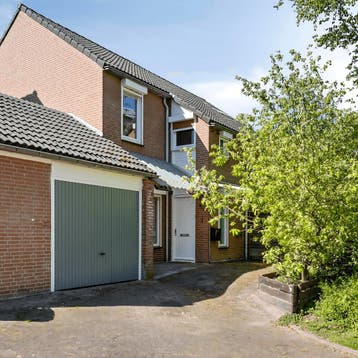 Huis in Heerlen gevonden voor €1695,- pm, Heerlen