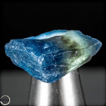 Tansaniet-ruw kristal – Fascinerend blauw in zijn