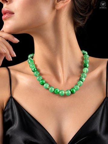 Groene jade chalcedoon ketting - goud verguld 925, Antiek en Kunst
