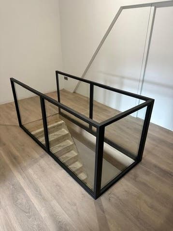 Glazen u balustrade - Speciaal voor u op maat gemaakt!, Nieuw