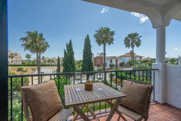 Appartement - 2 slaapkamers — El Chaparral, Huizen en Kamers, El Chaparral, Mijas Costa, Spanje