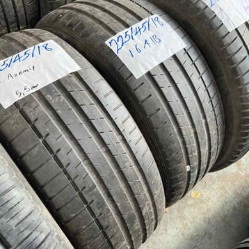 2 x Falken Azenis 225-45-18 Zomerbanden 5,5mm, Auto-onderdelen, 18 inch, Gebruikt, Ophalen of Verzenden, Band(en)