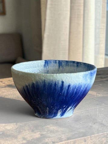 Kimura Takashi Japanse Kom – Blau-wit glazuur met expressief