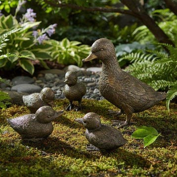sculptuur, Duck with Ducklings - 19 cm - Brons