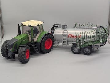 Model landbouwmachine (2) - Bruder – Fendt 936 Vario Traktor, Hobby en Vrije tijd, Modelauto's | 1:5 tot 1:12, Nieuw