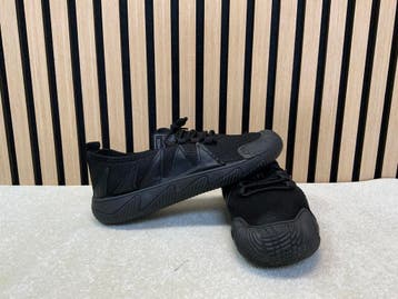 Partij sportschoenen zwart/grijs– maat 41 t/m 44, Kleding | Heren, Schoenen, Ophalen, Nieuw, Sneakers of Gympen