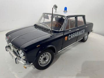 CARABINIERI 1:8 - Model sportwagen - Alfa Romeo Giulia Super, Nieuw
