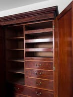 3deurs antiek Engels mahonie kast met fantastisch interieur