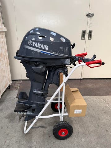 Yamaha 25 pk 4 takt met 25 L tank., Watersport en Boten, Buiten- en Binnenboordmotoren, Nieuw, Benzine, Viertaktmotor