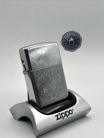 Zippo, No Reserve Price - Motorcycle Racing Engraved High, Nieuw