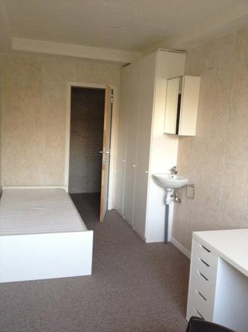 Te Huur Kamer Rosier Faassenstraat In Rotterdam, Minder dan 20 m², Rotterdam