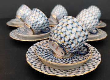 Lomonosov Imperial Porcelain Factory - Pattern: Cobalt Net