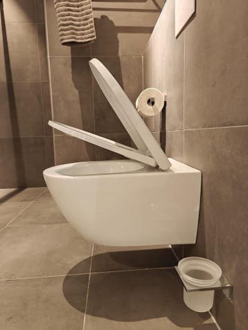 Wandcloset randloos hangend toilet wit - 0023, Doe-het-zelf en Verbouw, Sanitair, Ophalen, Nieuw, Toilet