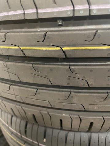 “215/55/R17 Continental. Demo. Puntjes zitten er nog op”, Ophalen, 17 inch, Band(en), Personenwagen