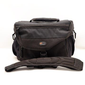 Lowepro Nova 190 AW (zwart) (9130) Cameratas, Nieuw