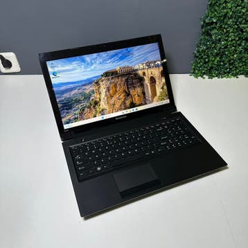 Lenovo Laptop voor Basisgebruik | Windows 11 | Intel Core i3, 2 tot 3 Ghz, 8 GB, Refurbished, Ophalen of Verzenden