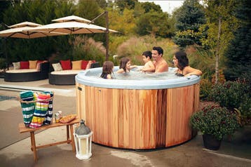 Energiezuinige hot tub spa met massagejets, Pomp, Nieuw, Ophalen of Verzenden, Inbouw