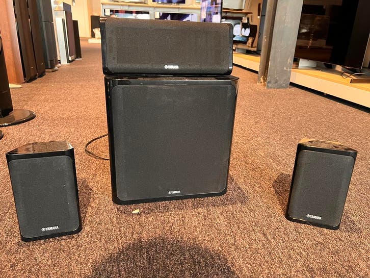 Yamaha NS-PA40 - 5.1 speaker set met krachtige subwoofer, Audio, Tv en Foto, Luidsprekers, Complete surroundset, Zo goed als nieuw