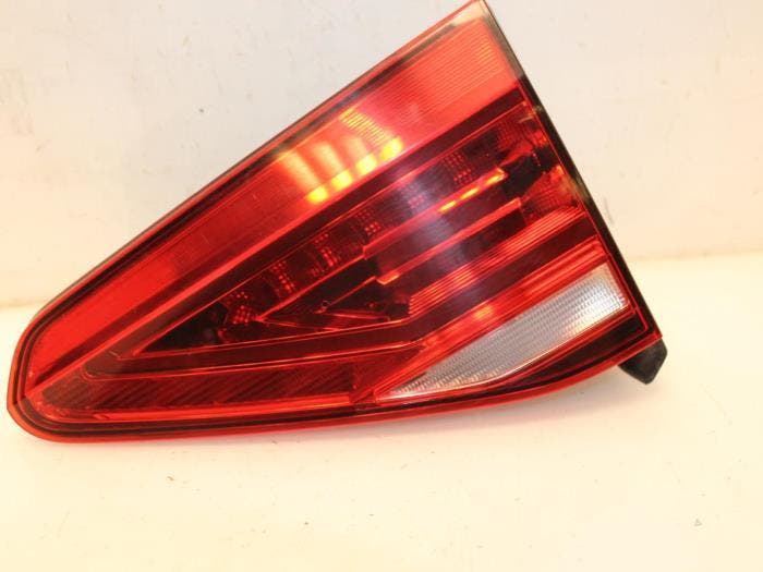 Achterlicht rechts Volkswagen Touran O111731, Auto-onderdelen, Verlichting, Ophalen of Verzenden
