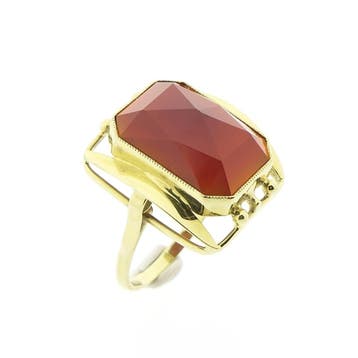 Vintage gouden ring met carneool., 18 tot 19, Gebruikt, Overige kleuren, Ophalen of Verzenden