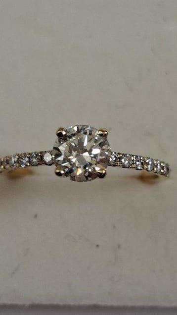 Ring - 14 karaat Geel goud - 0.90ct. tw. Diamant, Nieuw