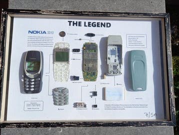 Nokia 3310 - framed, disassembled - Mobiele telefoon, Nieuw