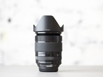 Fujifilm XF 18-135mm f/3.5-5.6 R LM OIS WR - 1 jaar garantie, Audio, Tv en Foto, Fotografie | Lenzen en Objectieven, Fujifilm