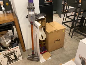 Online veiling: Dyson, Cyclone V10 Absolute, steelstofzuiger, Nieuw