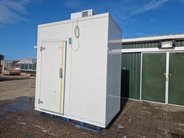 Koelcel 226 x 136 x 256 cm stekker klaar, Nieuw in verpakking, Koelen en Vriezen