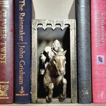 Knight on Horse Book Nook - 3D Printed Medieval Fantasy Deco, Verzenden, Nieuw