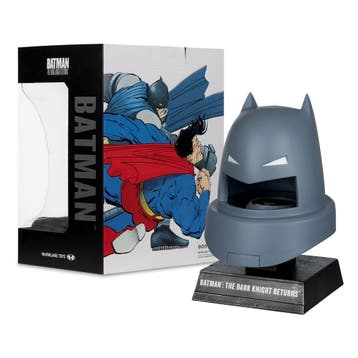Batman DC Direct Mini Replica 1/3 Armoured Batman Cowl (D..., Ophalen of Verzenden, Nieuw