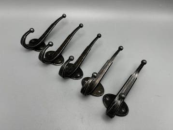 Set kapstokhaken (5) - Staal - art deco stijl haken, Antiek en Kunst, Curiosa en Brocante