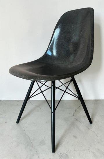 Herman Miller, Vitra - Charles & Ray Eames - Stoel - DSW -