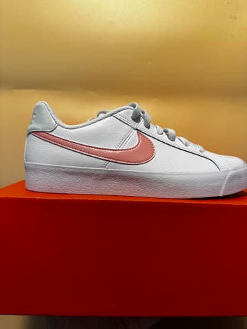 Nike sneakers maat 39 dames, Verzenden, Wit, Nike, Nieuw