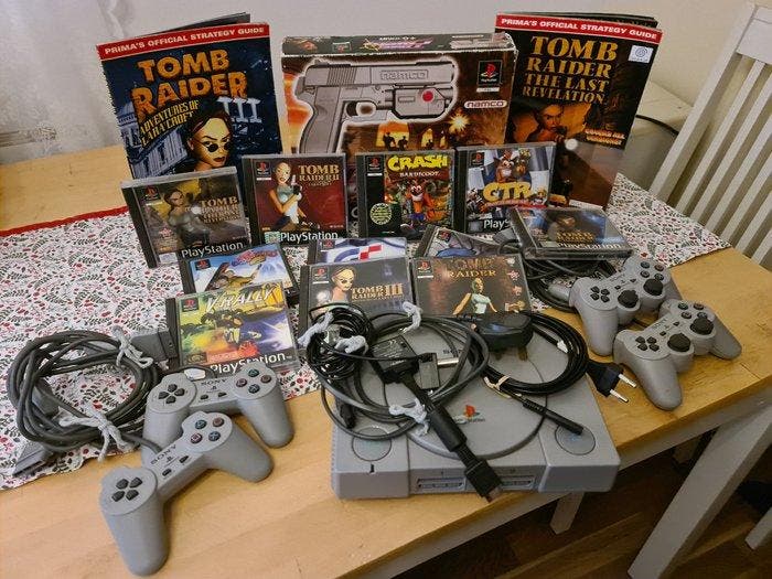 Sony - Playstation 1 (PS1) - with top games, memory card,, Spelcomputers en Games, Spelcomputers | Overige Accessoires