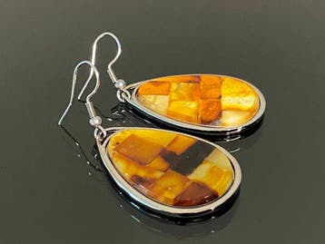 Mozaïek van de Zon – Veelkleurige Baltische Amber