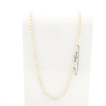 Parelcollier met witgouden sierslot en diamanten; 0,01 ct., Gebruikt, Ophalen of Verzenden, Met edelsteen, Goud