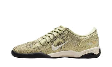 Nike Total 90 3 SE Olive Aura Snakeskin (Womens), Kleding | Heren, Nieuw