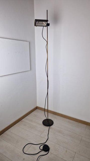 Joe Colombo - Staande lamp - 626 - Messing, IJzer - Zeldzame